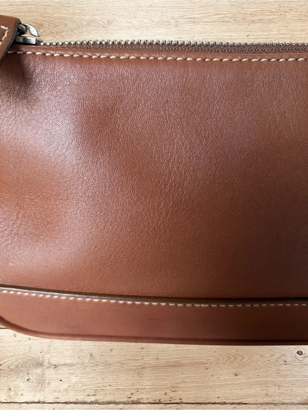 Vintage Coach Hampton Demi 7785 British Tan Leather Y2K Shoulder Bag Purse